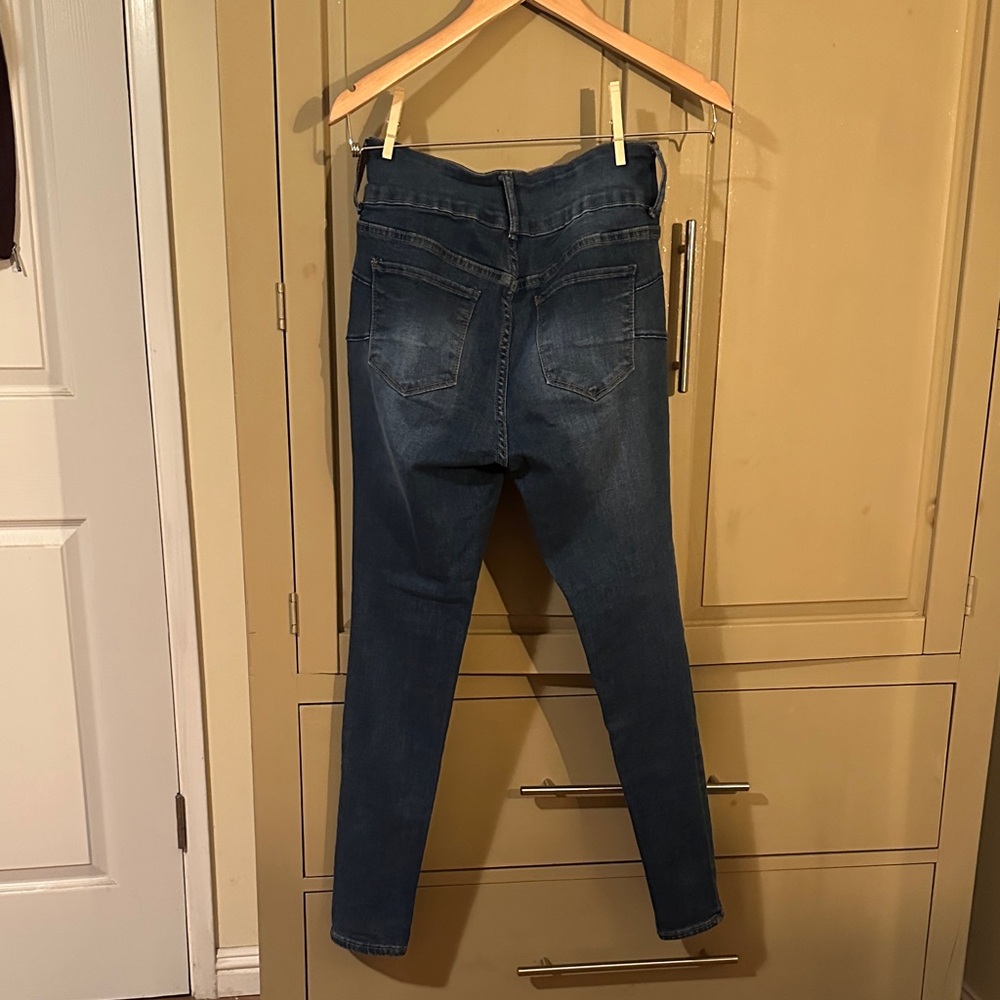 S.O.N.G Curvy Blue Jeans - Picture 2 of 3